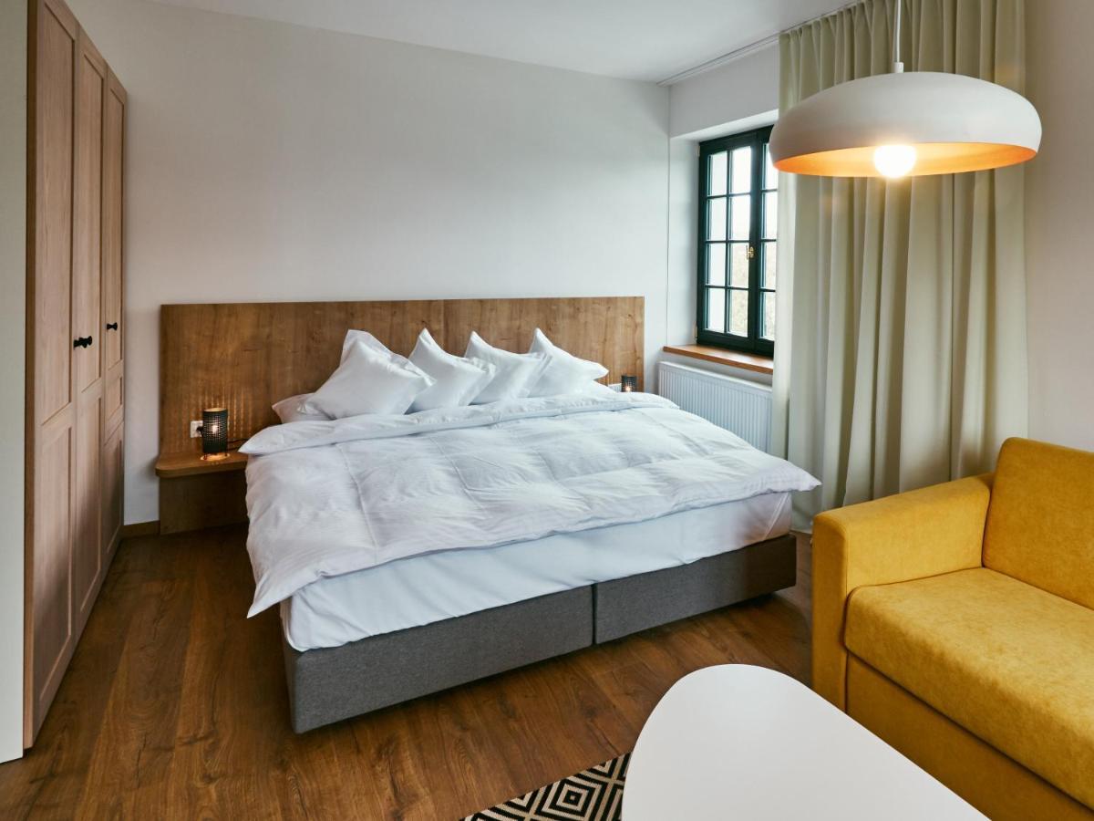 Hotel a Hostinec Slunce Osecna Kültér fotó